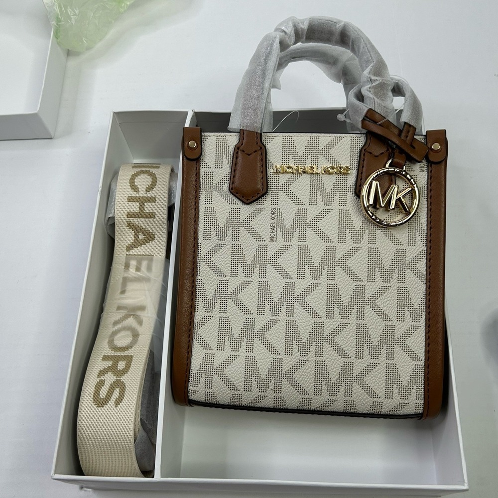 Michael Kors Extra Small Shopper Crossbody Bag Maple MK Logo Vanilla / Lugg NWT - Picture 5 of 16